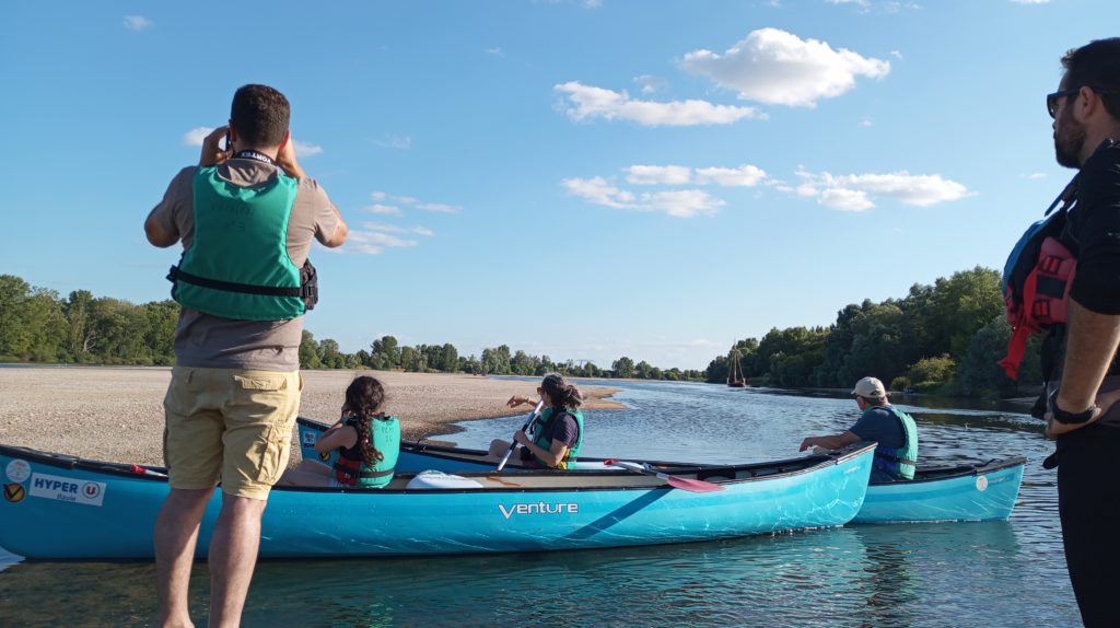 escale en canoë sur une île sauvage de loire